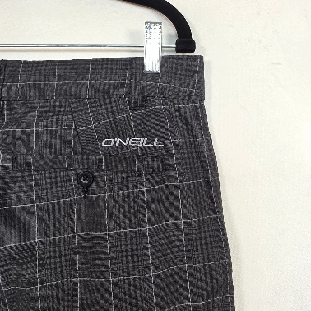 O'Neill Plaid Shorts Mens 36 Gray Black 10.5 Inseam Surf Skater Grunge Y2K